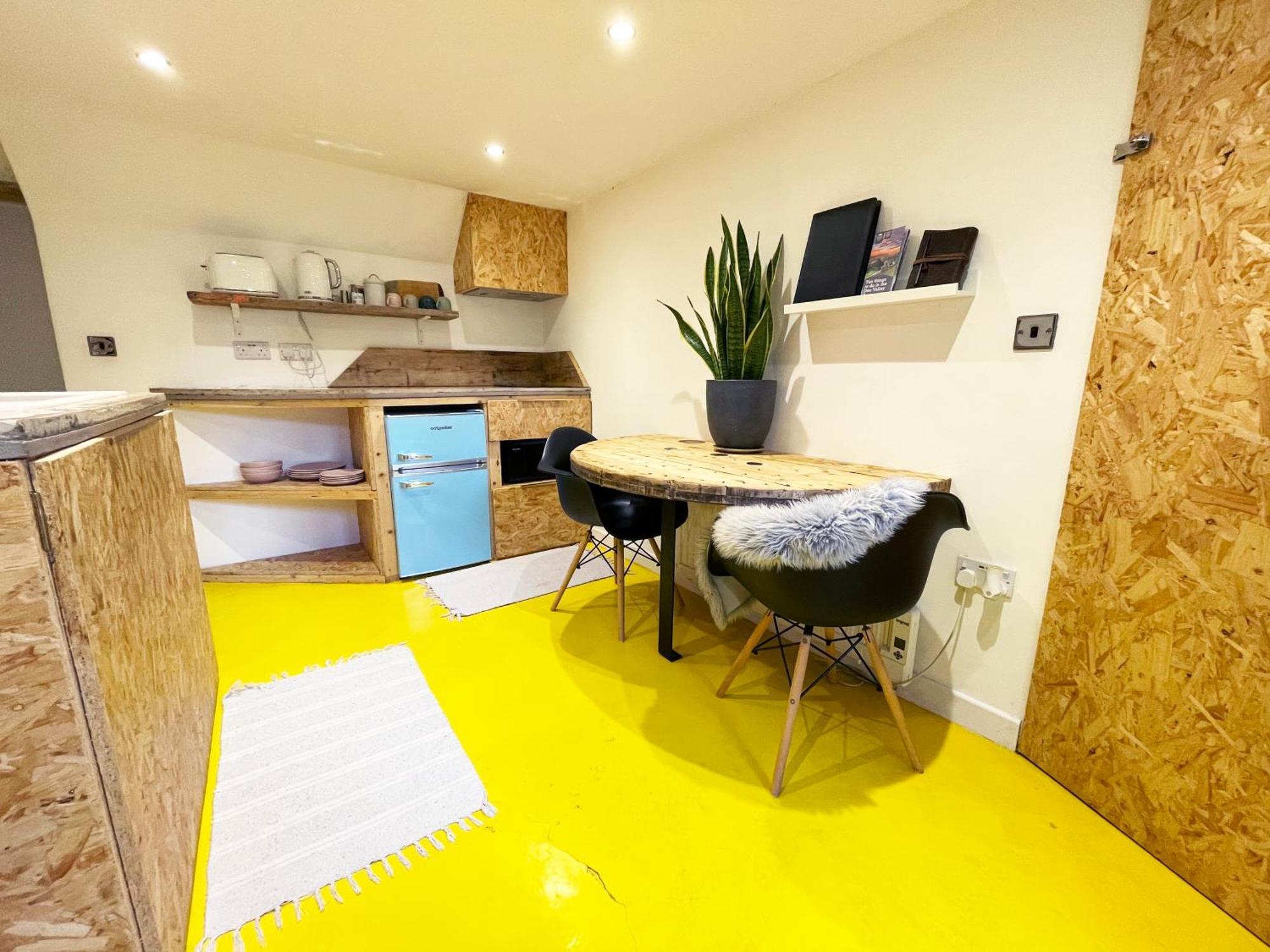 Fern Studio 1 Bedroom Apartment Llangollen Extérieur photo